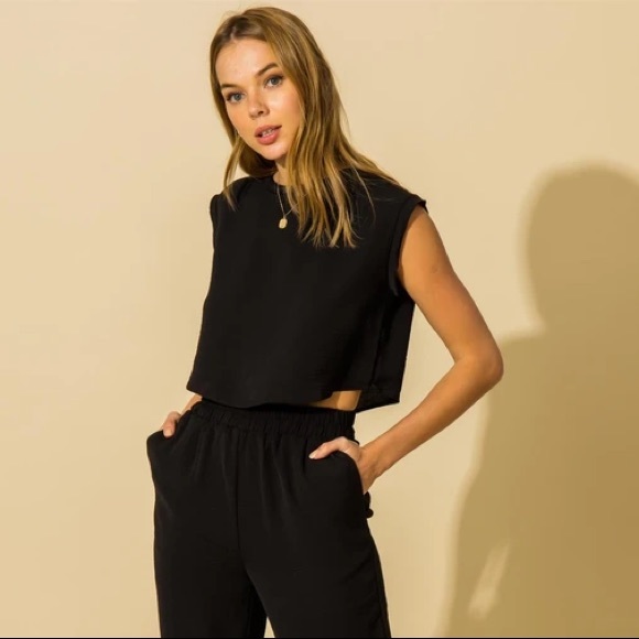 HYFVE Tops - HYFVE Black Muscle Tee Tank Top The Pants Store